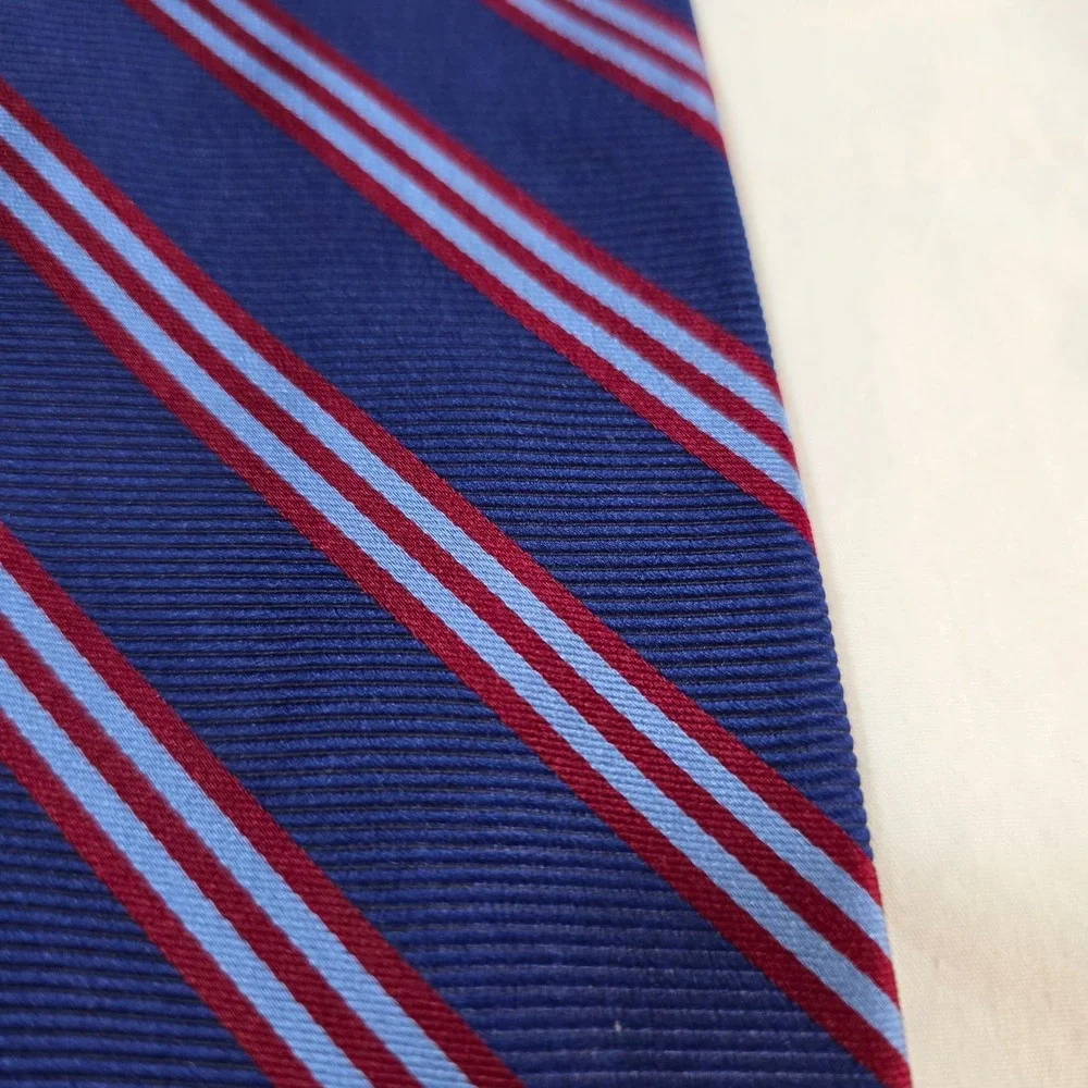 Brooks Brothers Silk REPP Stripe Necktie Blue Red Lined Pattern Woven in England